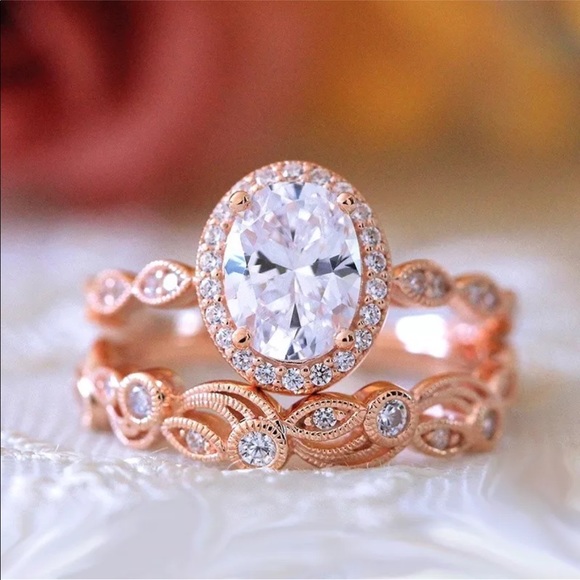 Jewelry - 14k rose gold oval engagement ring band set